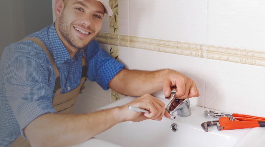 Kitchen Faucet Repair Service in Bennett, IA